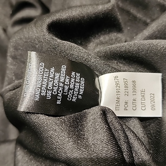 Torrid - Midi Sequin Skirt in Deep Black - Picture 9 of 11